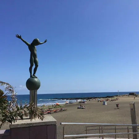 Front Papagayos San Agustin (Gran Canaria)